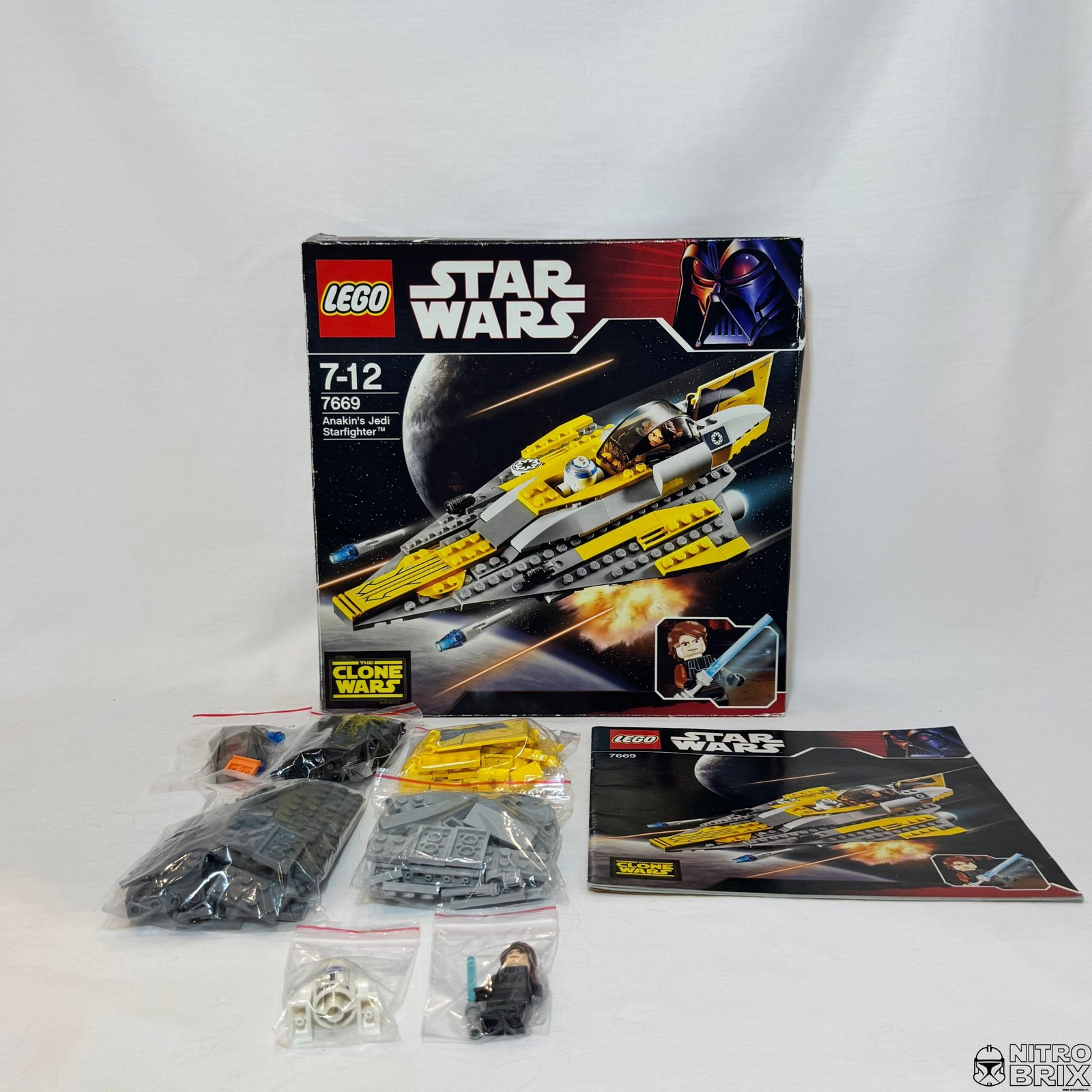LEGO Star Wars 7669  Anakin’s Jedi Starfighter